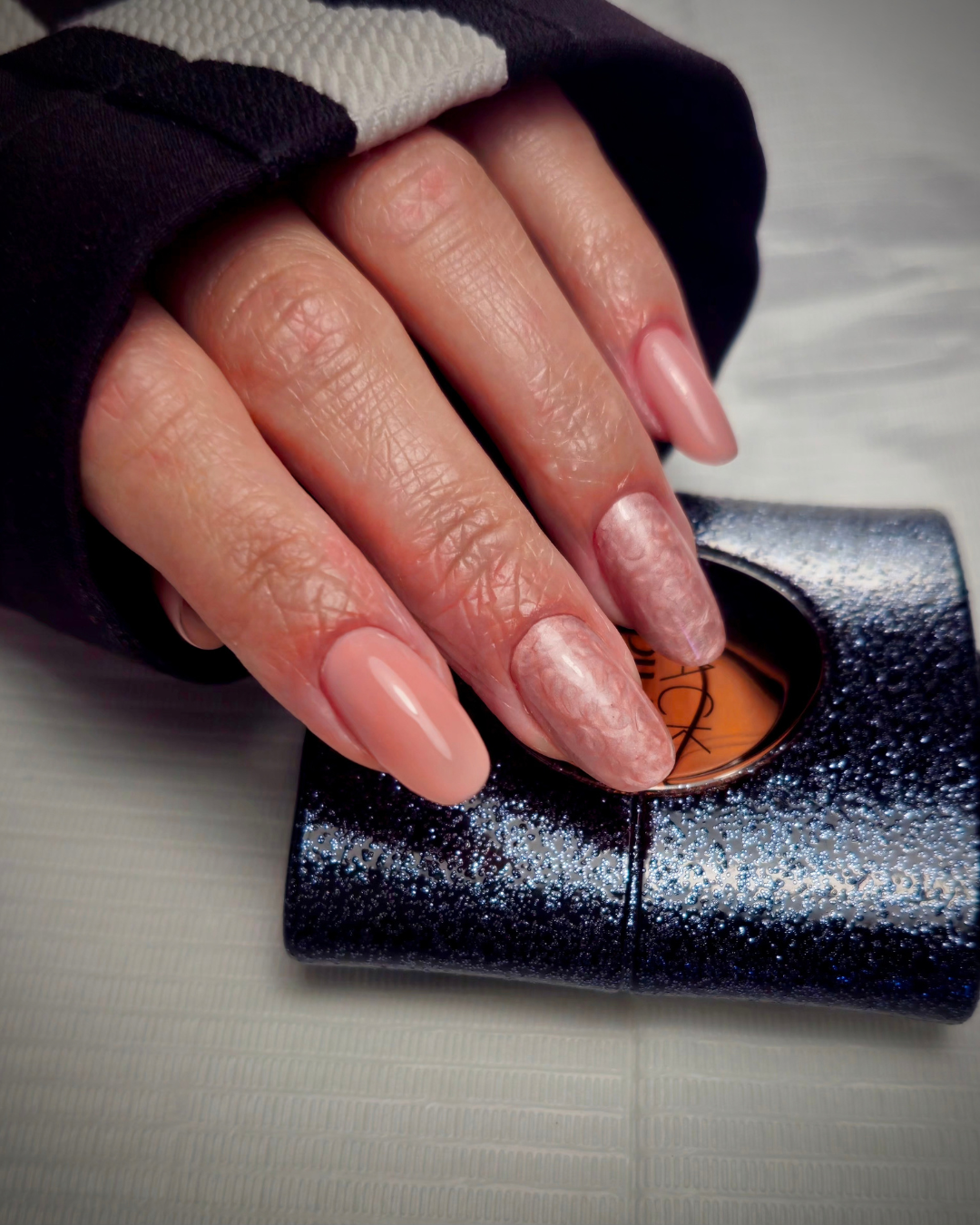 Rover Rose pastel rose-pink metallic pearl nails featuring Phenomenail™ M.E.T.A Pro PIGM-A Gel Polish.